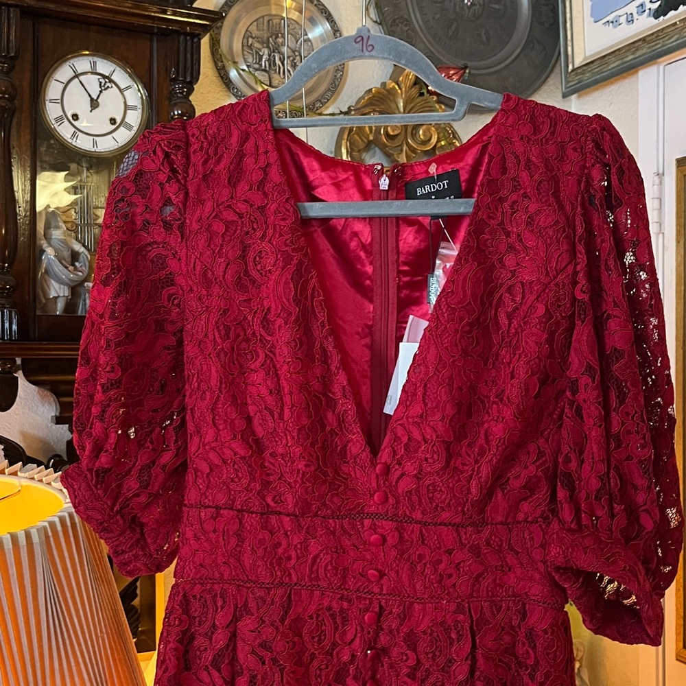 STUNNING Bardot Kira Mini Lace Dress in Crimson Size 6 - Picture 4 of 7